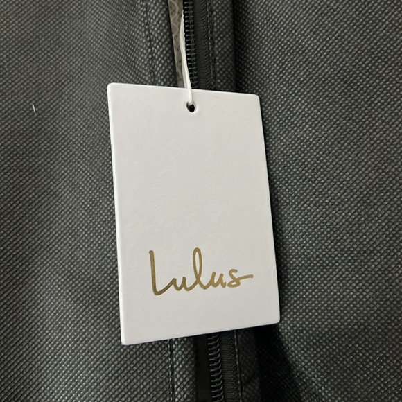 BRAND NEW WITH TAGS Off the shoulder Wedding Gown - Picture 12 of 12